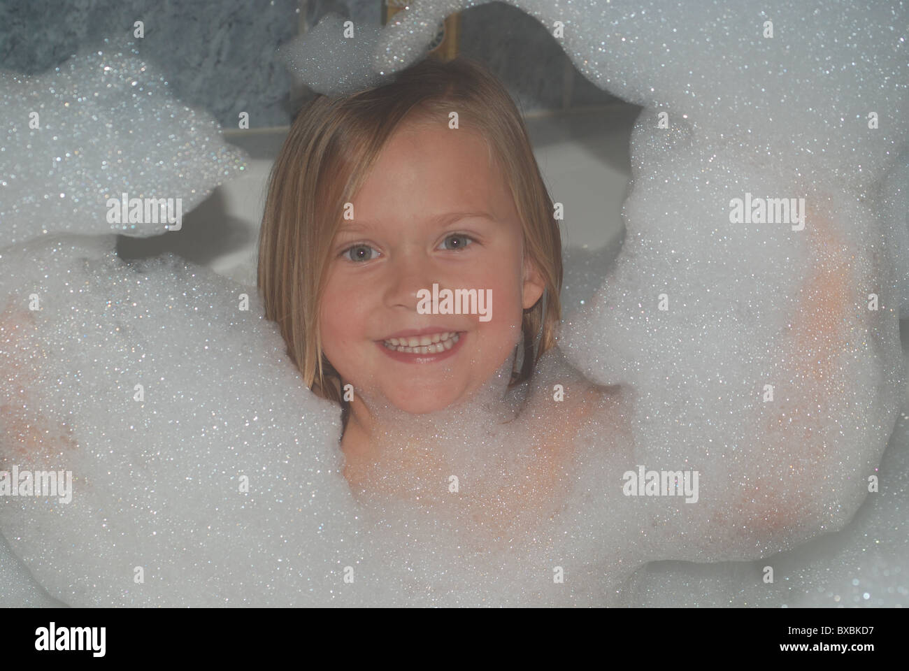 little girl, bath, soap bubbles Stock Photo - Alamy