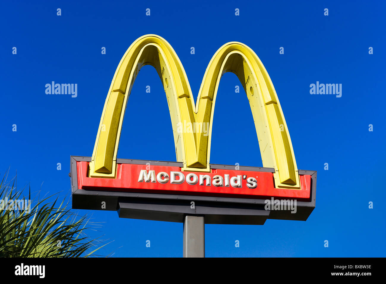 McDonald's fast food restaurant sign, Haines City, Central Florida, USA Stock Photo