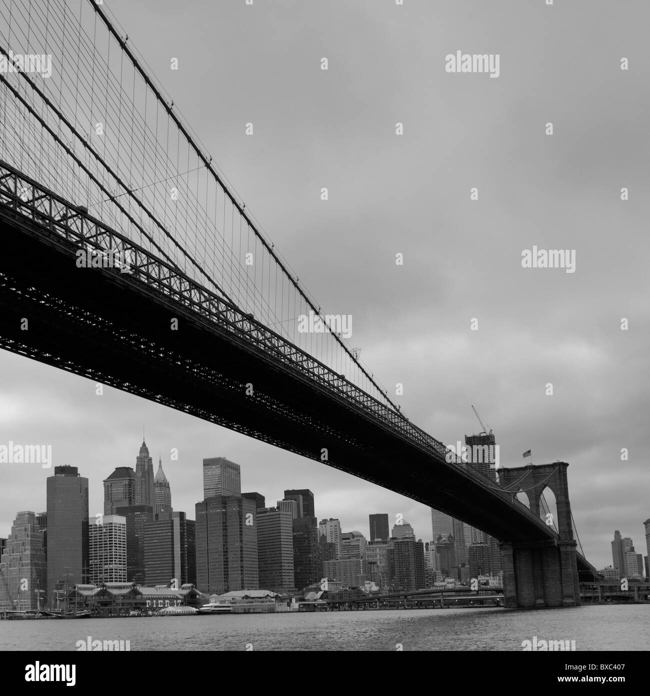 Brooklyn bridge skyline hi-res stock photography and images - Alamy
