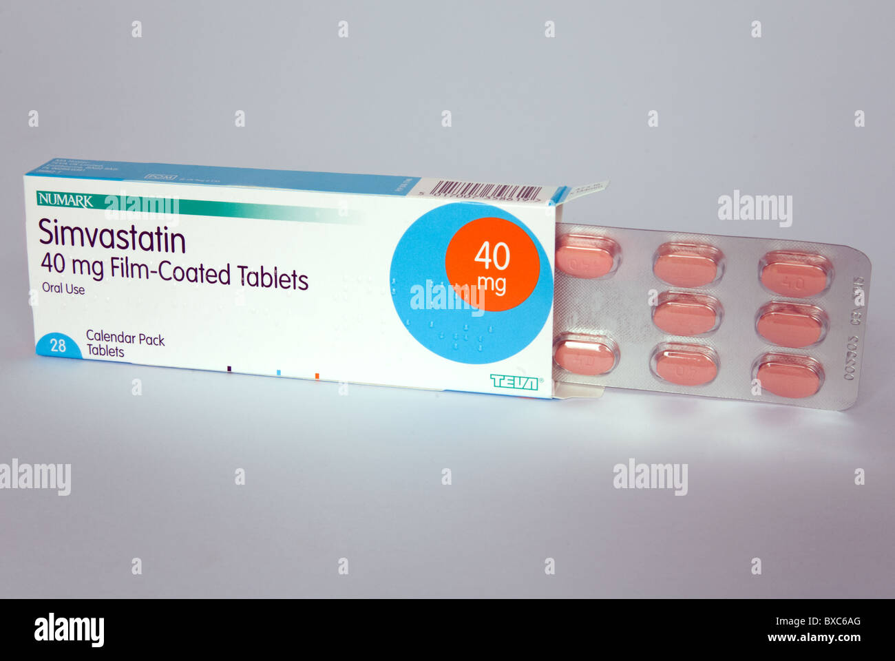 40mg simvastatin pills - the used to lower cholesterol in the Stock Photo - Alamy
