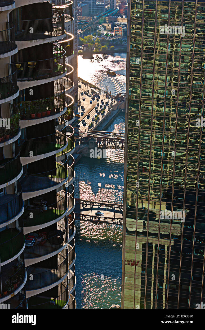 Chicago river panorama hi-res stock photography and images - Alamy