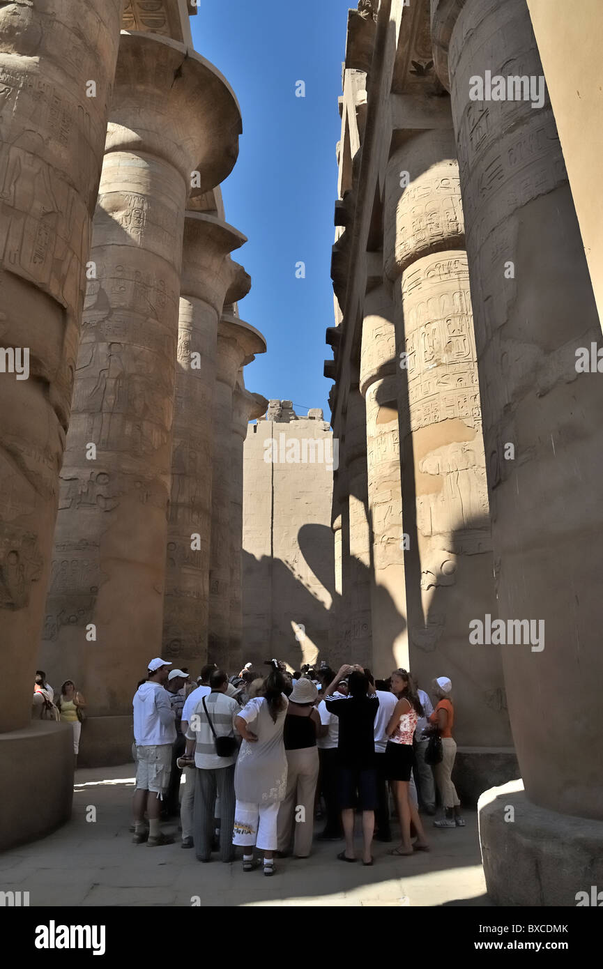 Crowd at the hypostyle hall, Karnak Temple, Luxor, Egypt 081116 32655 Stock Photo