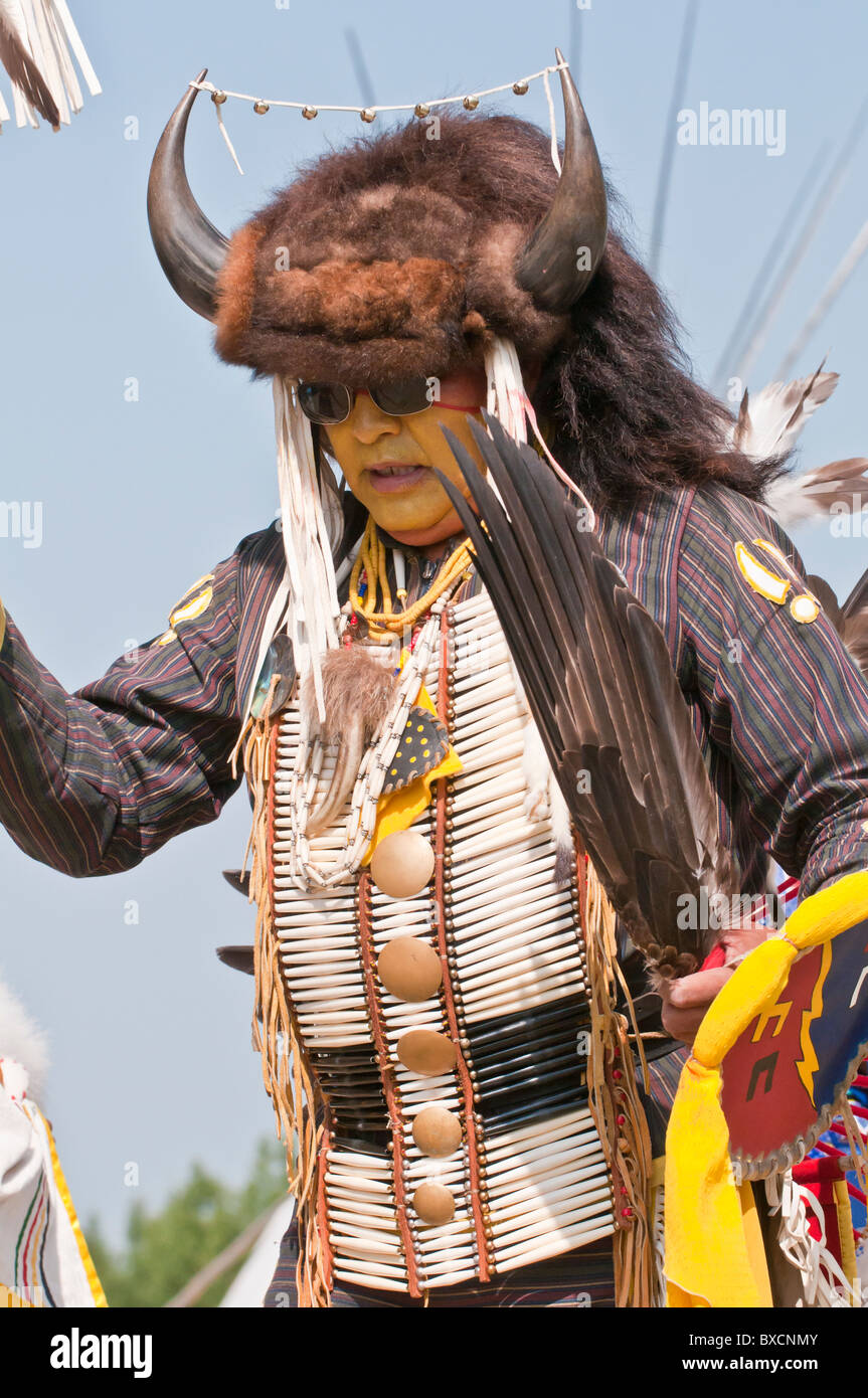 Adult male dancer, Powwow, Blackfoot Crossing Historical Park, Alberta