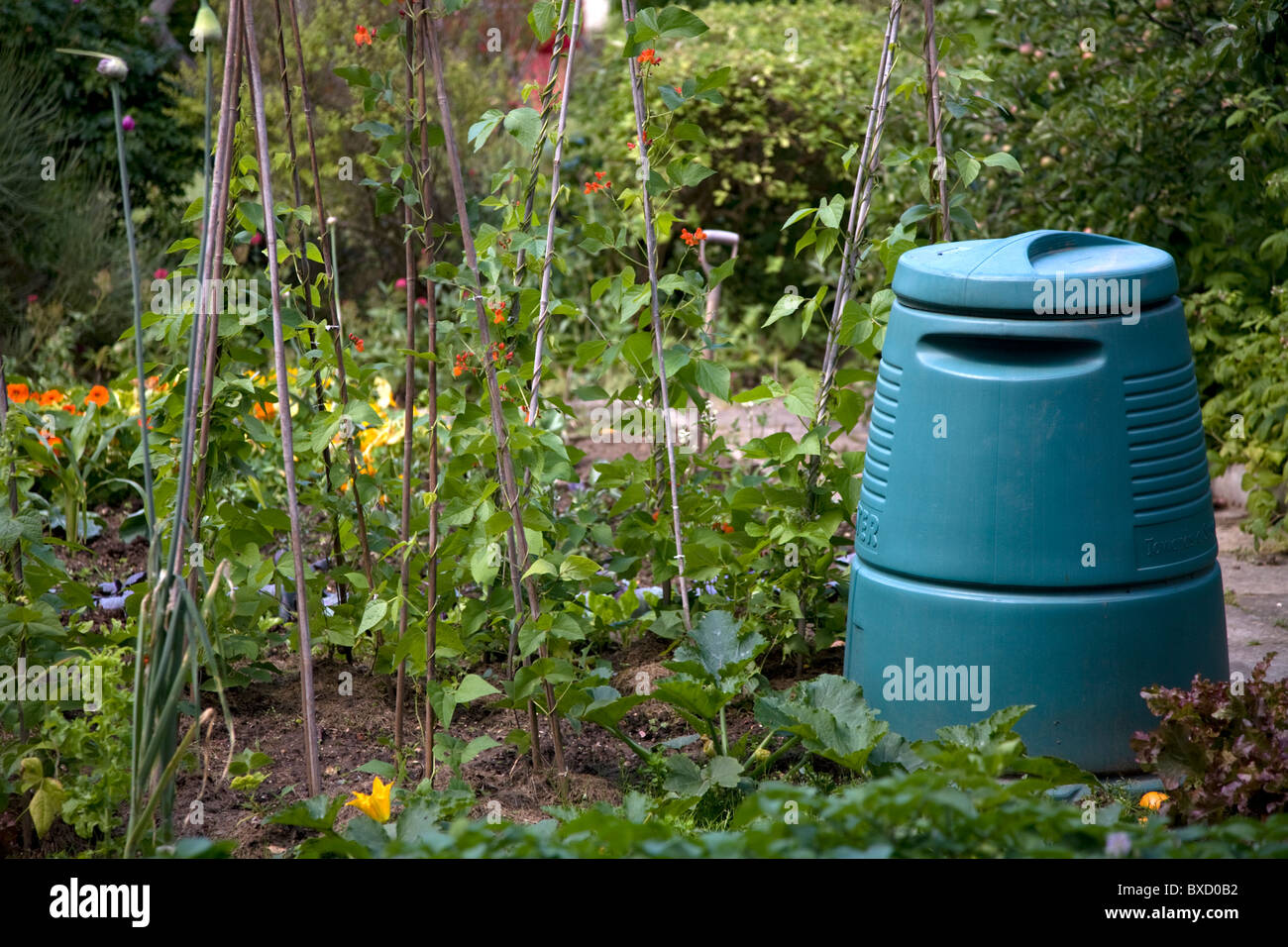 Composter hi-res stock photography and images - Alamy
