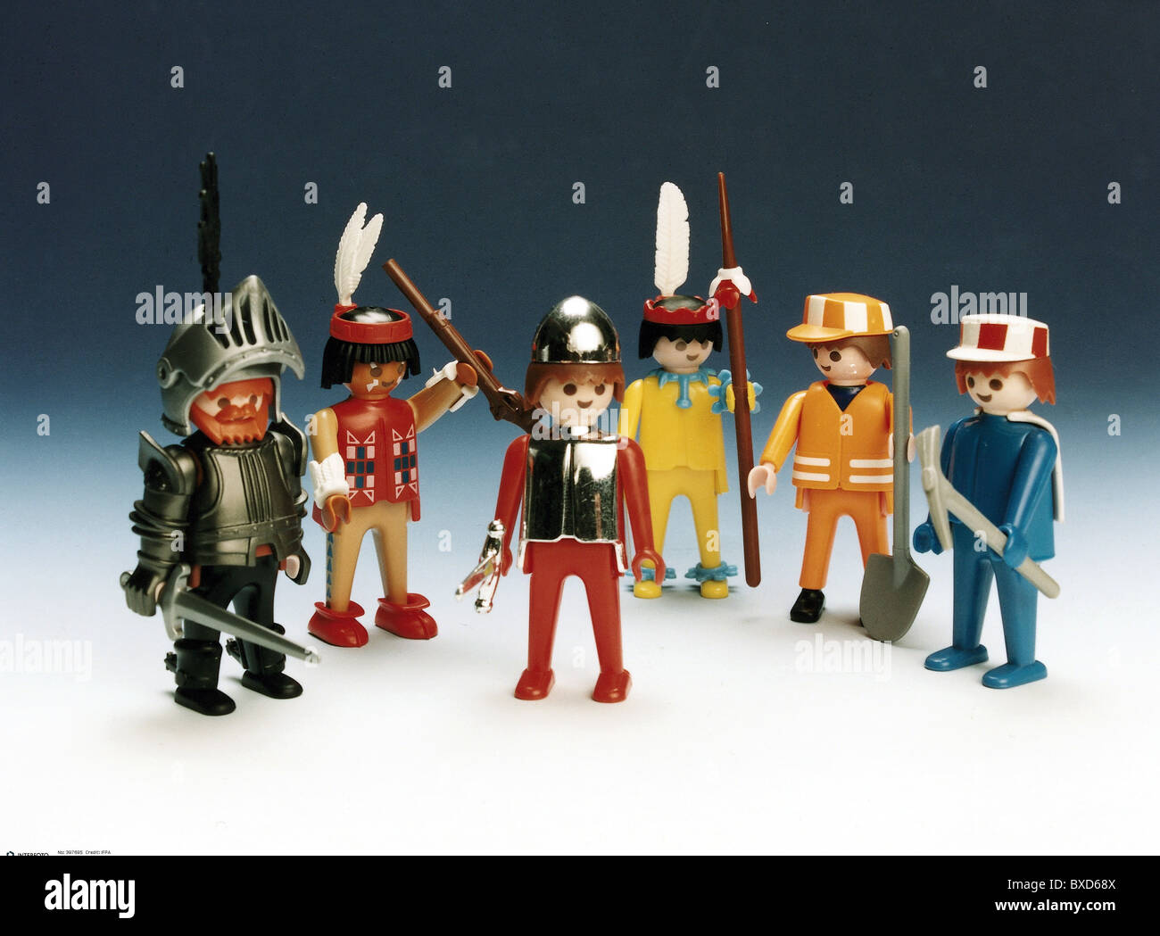 Briesje mechanisme Een zin toys, Playmobil, figures, knights, Red Indian, construction worker, 1970s,  70s, 20th century, historic, historical, Nuremberg Toy Museum, studio shot,  miniature, still, people, Additional-Rights-Clearences-Not Available Stock  Photo - Alamy