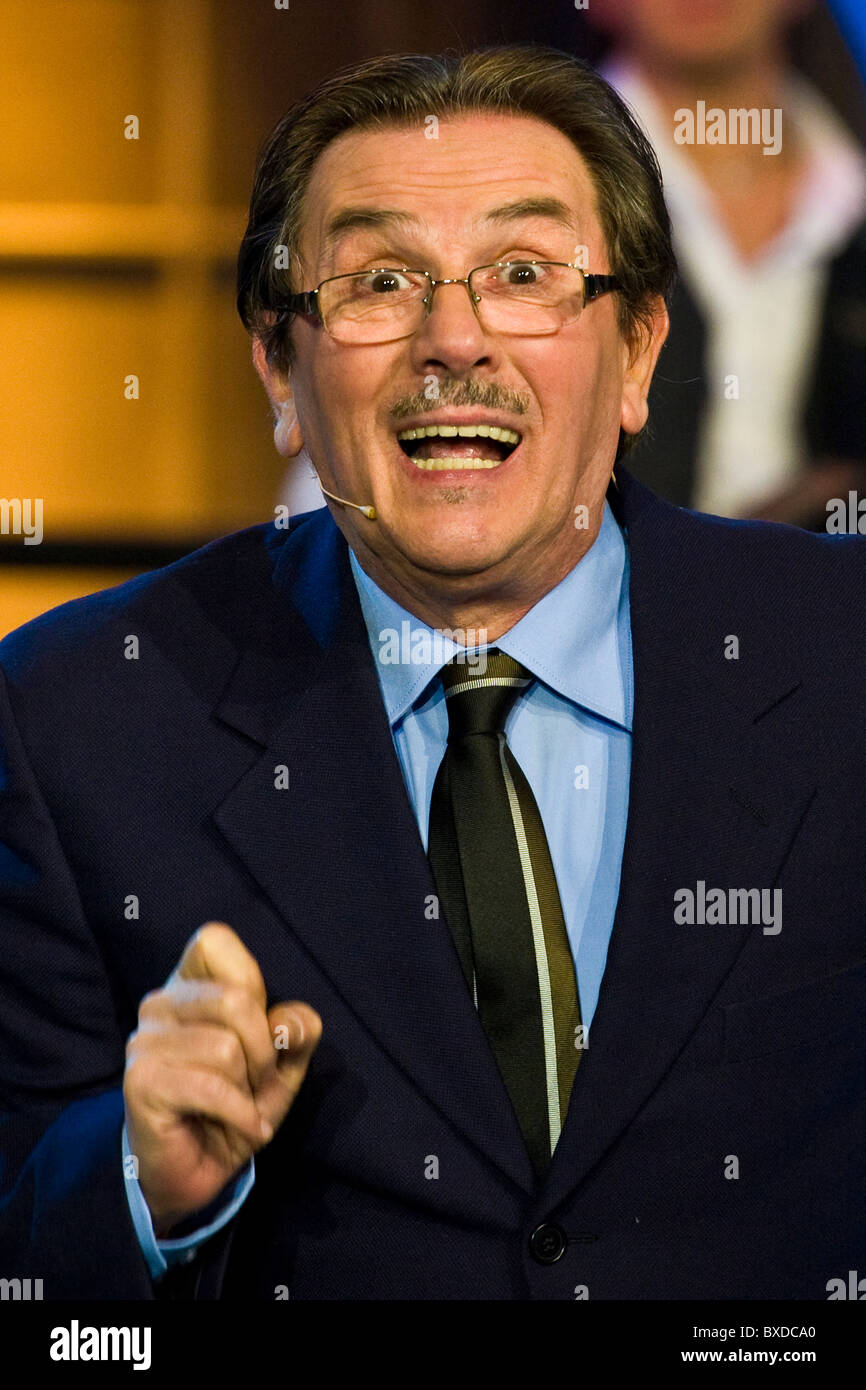 Cabaret artist italy hi-res stock photography and images - Alamy