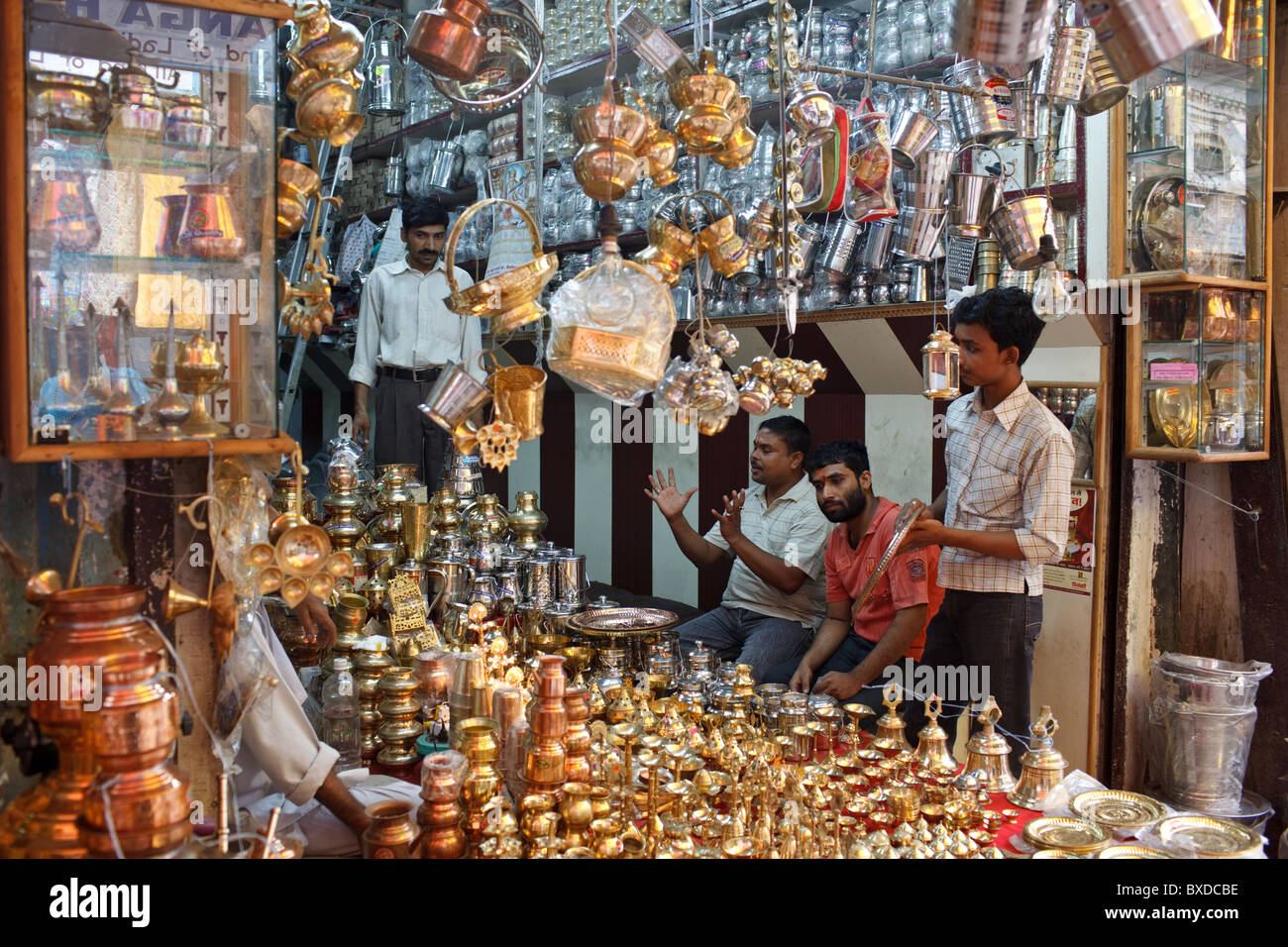 Copperware and other homeware on display in the chowk in Haridwar, Uttarakhand, India. Stock Photo