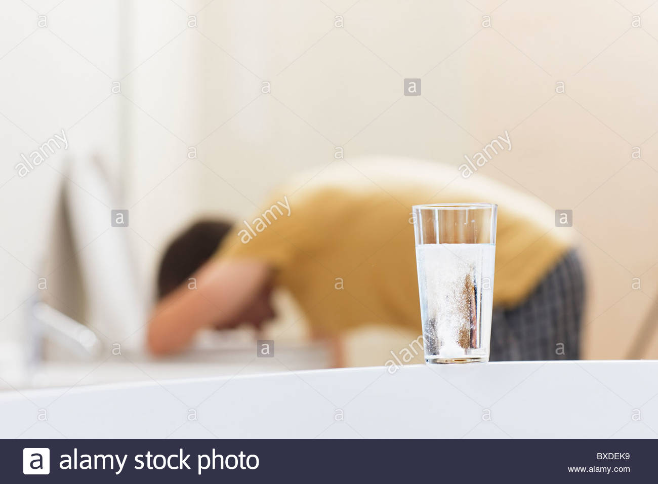 Vomiting Man Stock Photos & Vomiting Man Stock Images Alamy