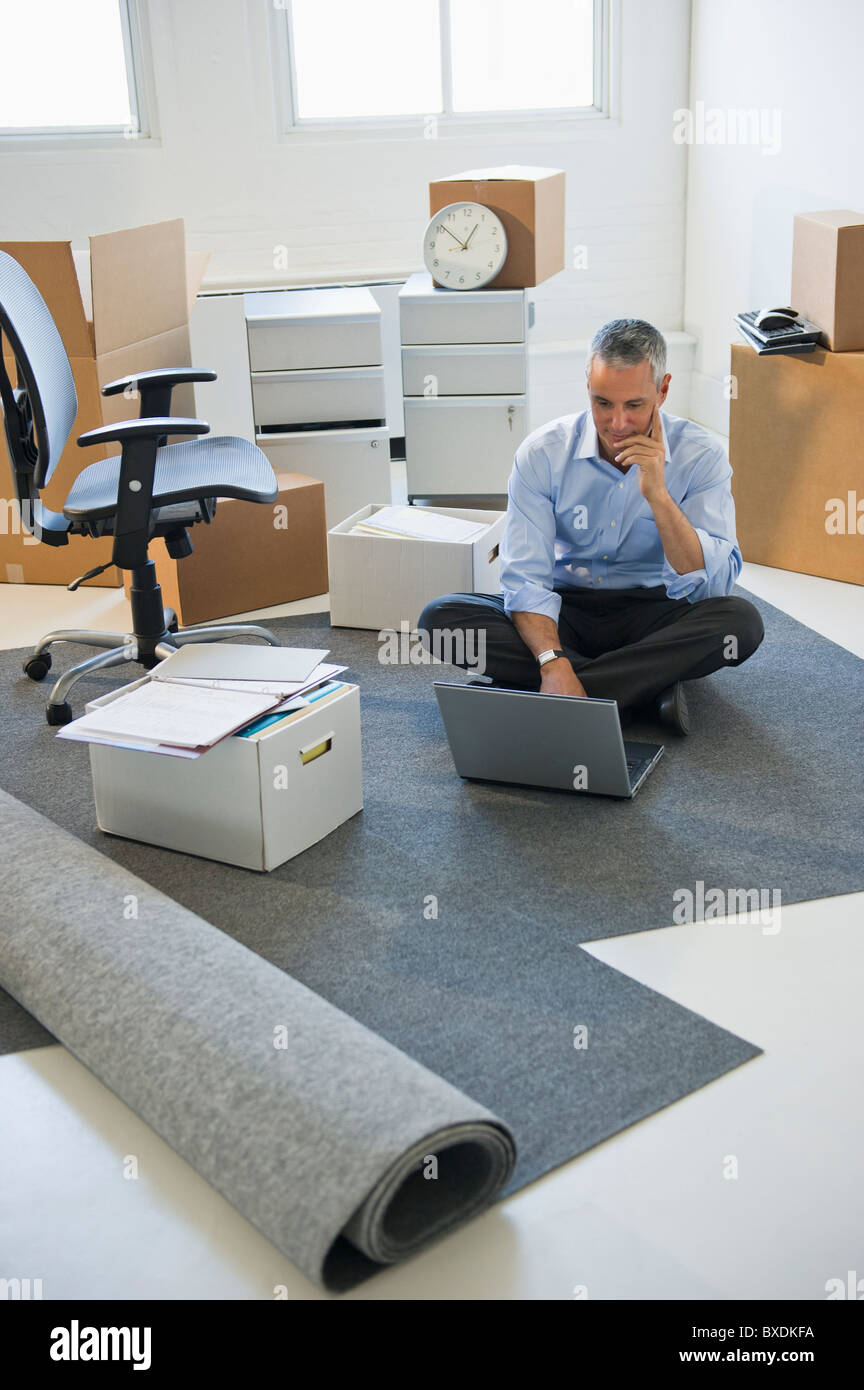 Business entrepreneur working in startup office Stock Photo - Alamy