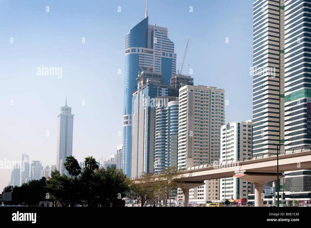 elevated Metro line in Dubai Stock Photo Alamy