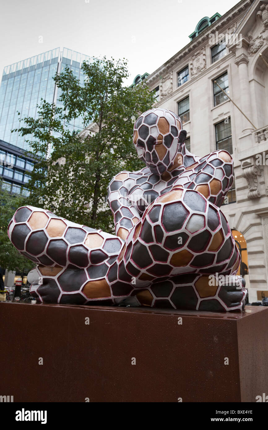 Hexagonal sculpture hi-res stock photography and images - Alamy