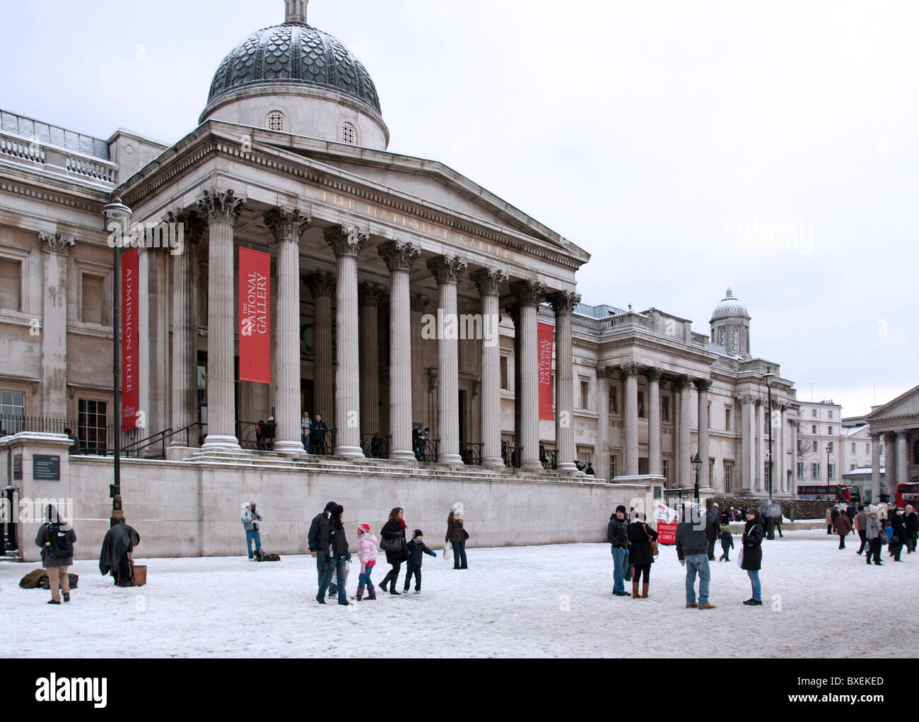 Winter Snowfall - National Gallery - Trafalgar Square - London Stock Photo