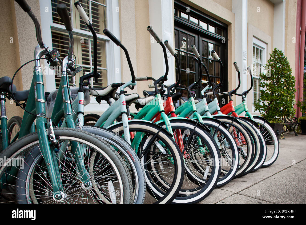 Bicycles in front historic hi-res stock photography and images - Alamy
