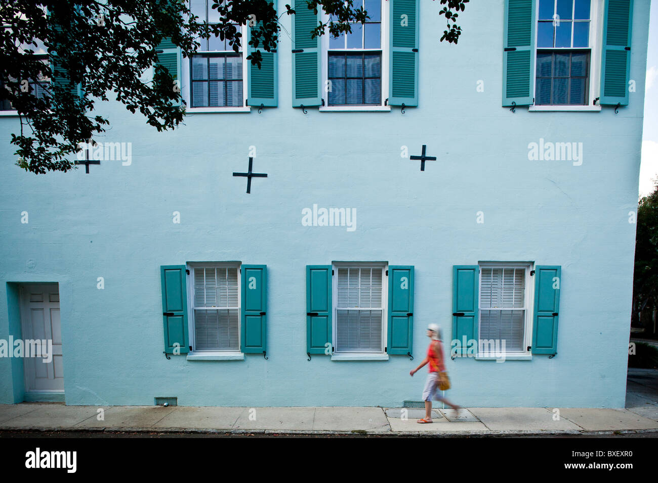Historic home along the Battery in Charleston, SC with earthquake bolts