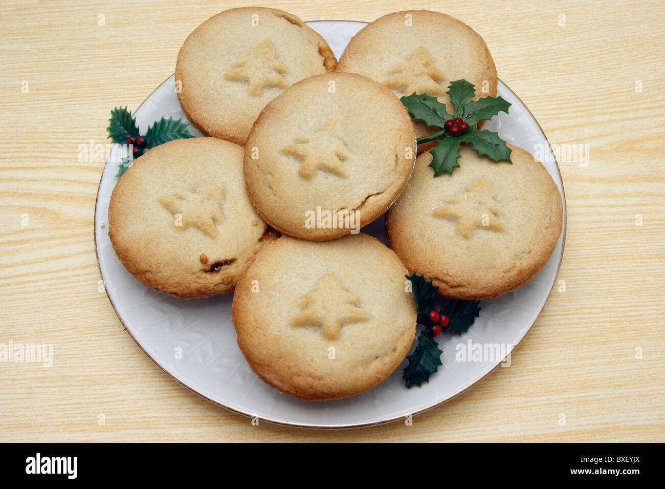 plate of mince pies Stock Photo - Alamy