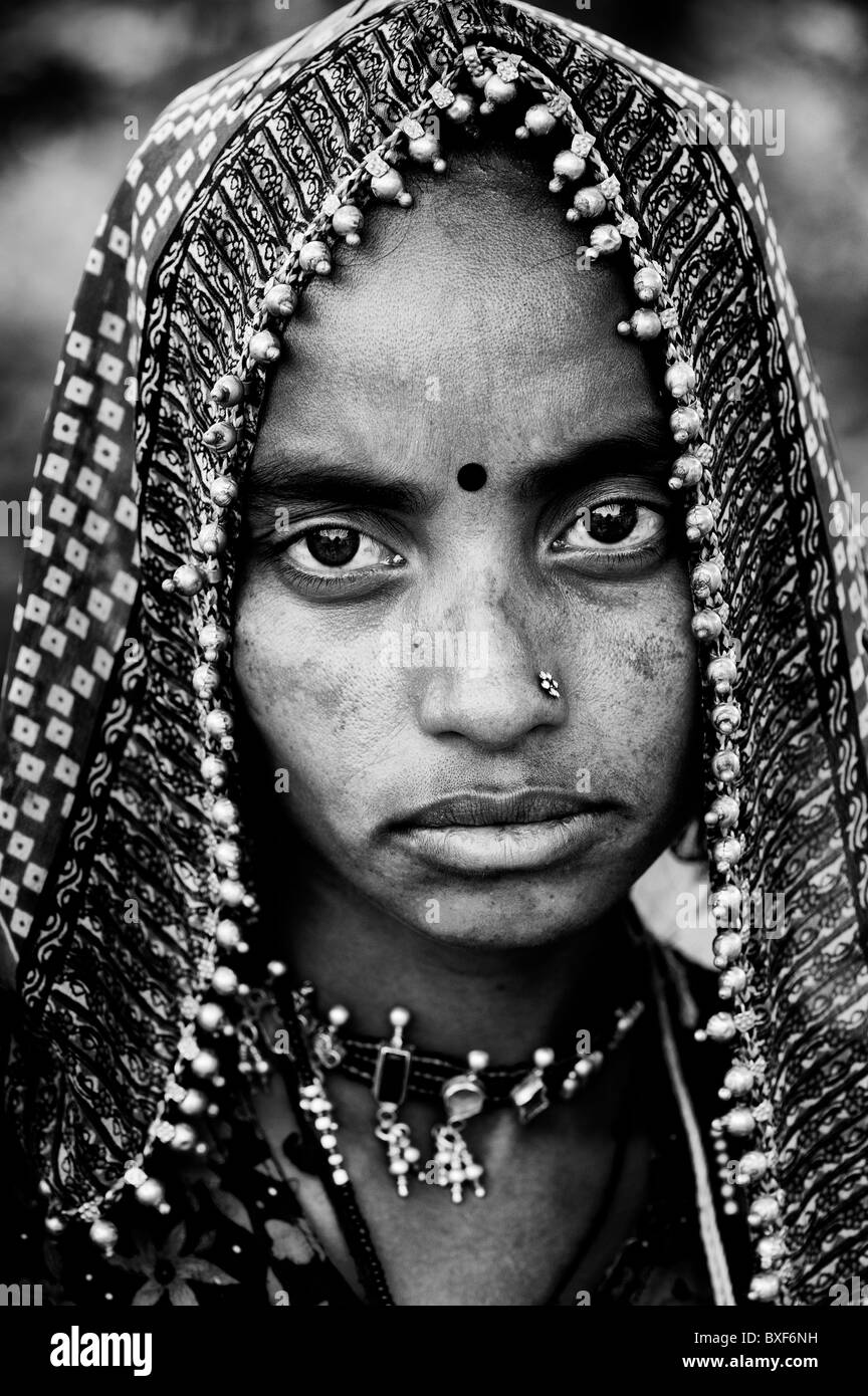 Gadia Lohar. Nomadic Rajasthan young woman. India's wandering blacksmiths. India. Monochrome Stock Photo