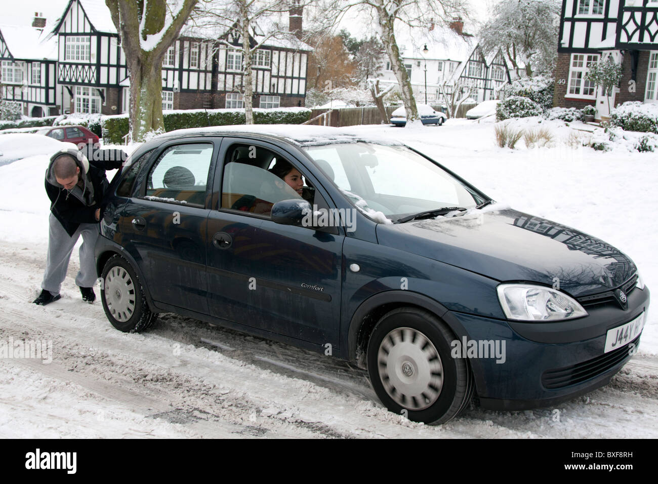 Car stuck in Street - Holly Lodge Housing Estate - Camden - London Stock Photo