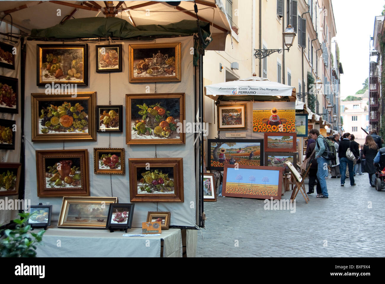 Outdoor art exhibition in Via Margutta, Rome Italy Stock Photo Alamy