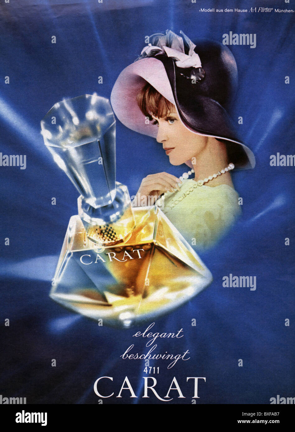 Perfume advert vintage hi-res stock photography and images - Alamy