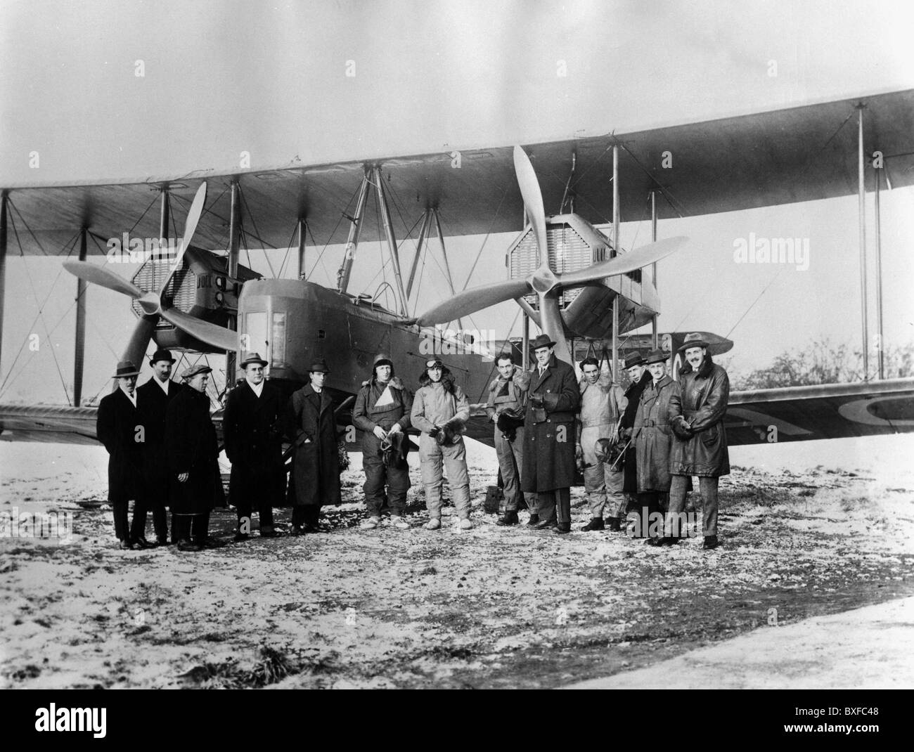 Smith, James MacPherson, 20.12.1890 - 19.12.1955, Australian flyer, with brother Ross, Jim Bennett and Wally Shiers, prior to their long distance flight to Australia, Hounslow, London, 12.11.1919, , Stock Photo