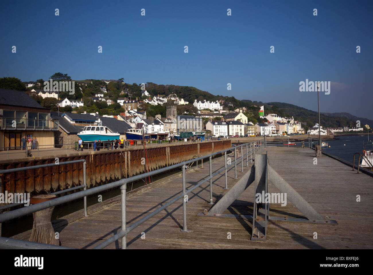 aberdyfi-aberdovey-gwynd-wales-uk-river-front-harbour-harbor-stock