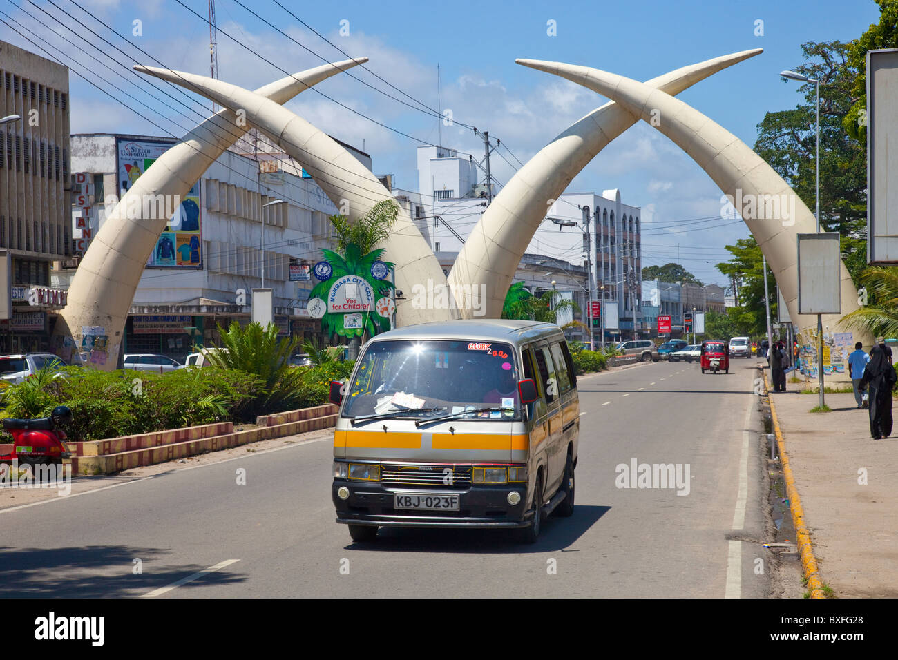 Matatu, Tusks, Moi Avenue, Mombasa, Kenya Stock Photo