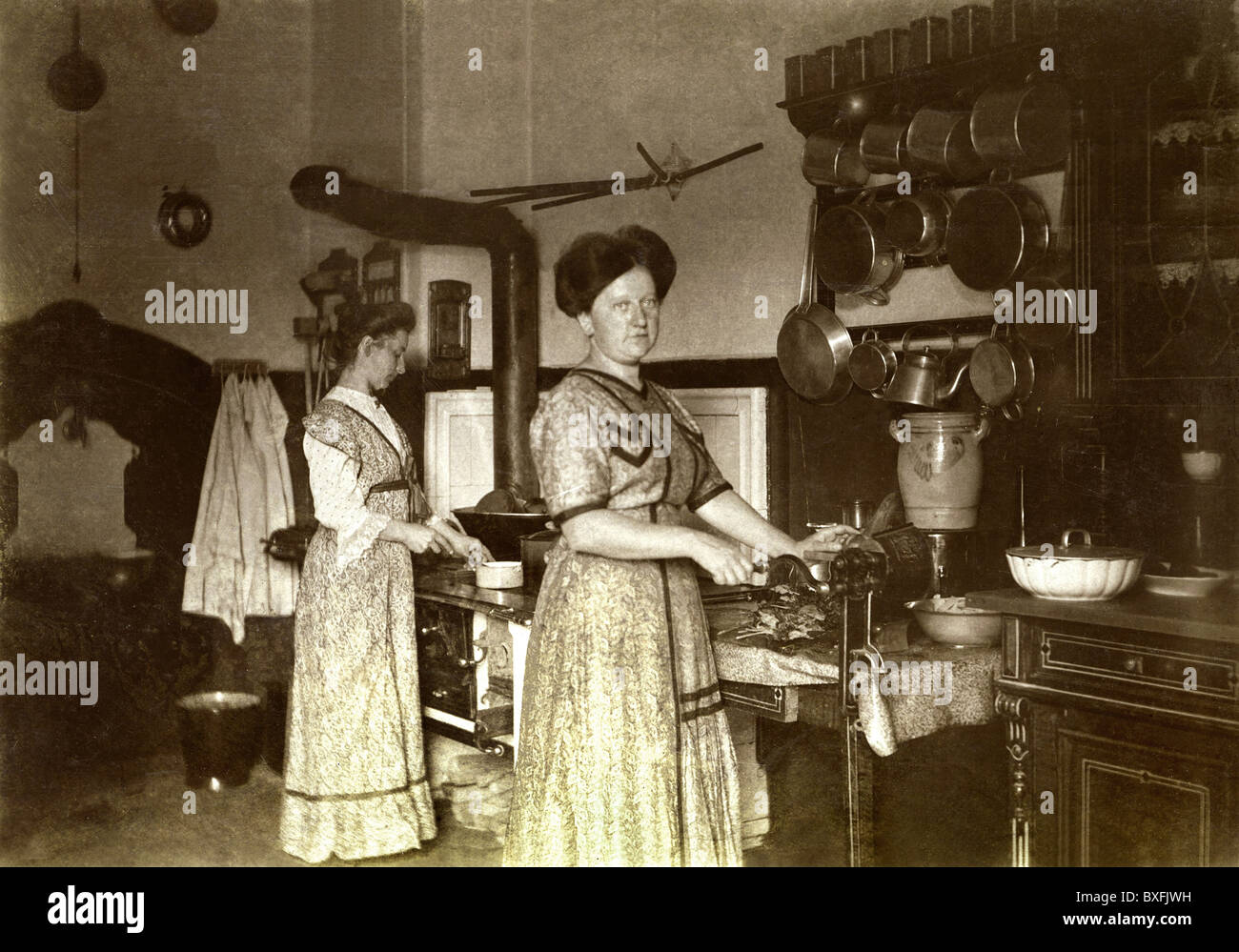 people, women, cooky in kitchen, Bavaria, 1911, Additional-Rights-Clearences-Not Available Stock Photo