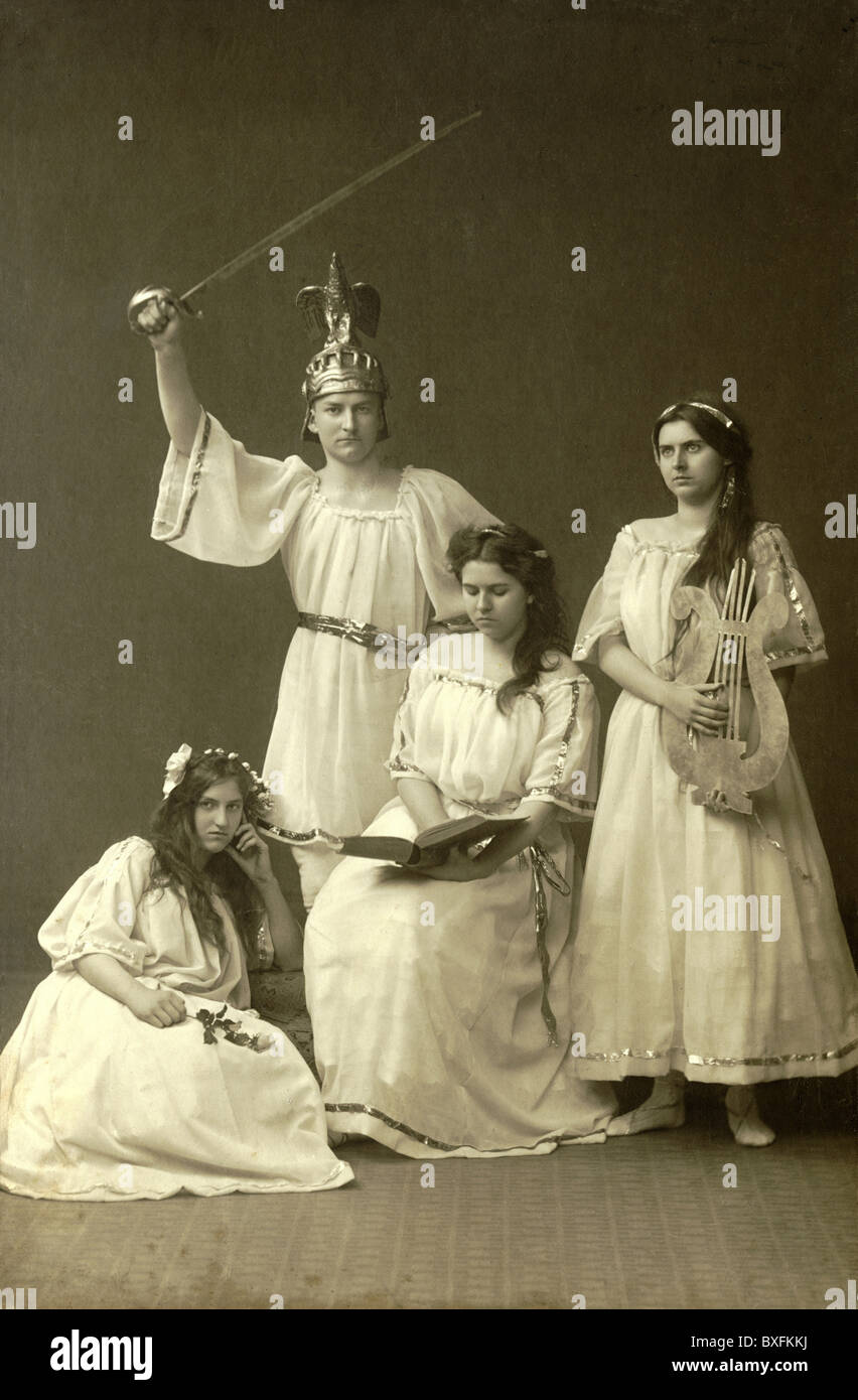 theatre, group picture of theatre company, Berlin, circa 1913, Additional-Rights-Clearences-Not Available Stock Photo