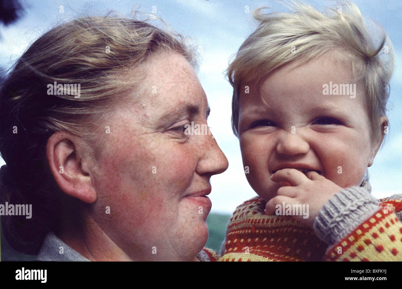 people, mother with child, Wickede, Westphalia, Germany, 1960, Additional-Rights-Clearences-Not Available Stock Photo