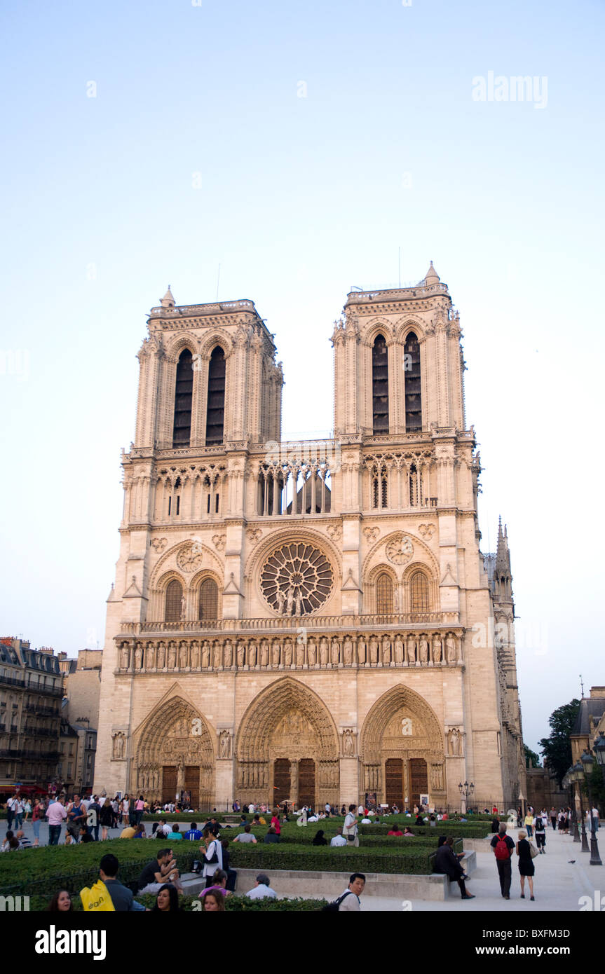 Notre-Dame de Paris nɔtʁə dam də paʁi Stock Photo
