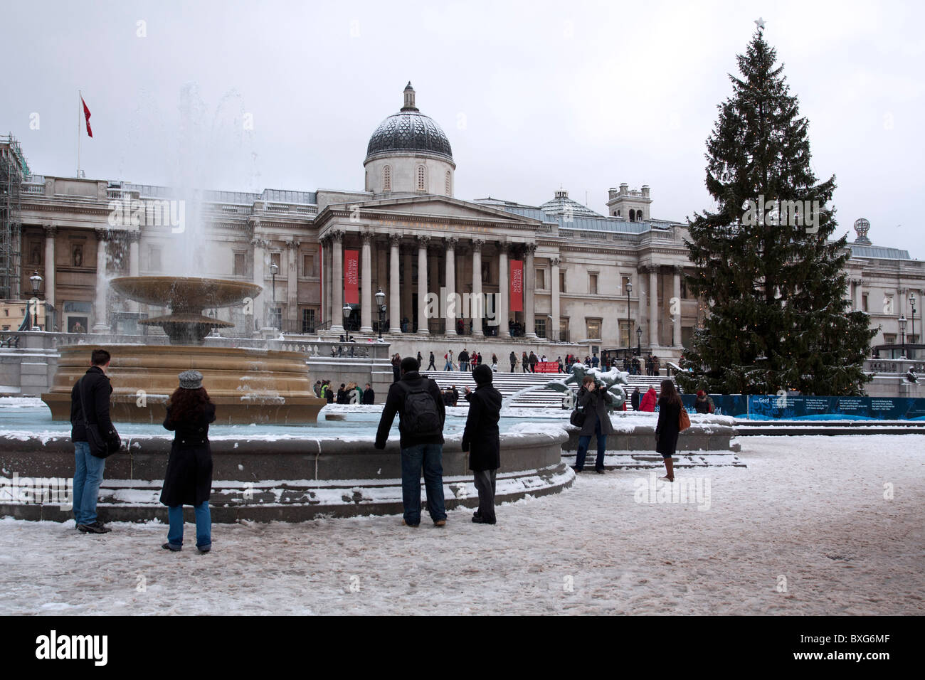Winter Snowfall - Trafalgar Square - London Stock Photo