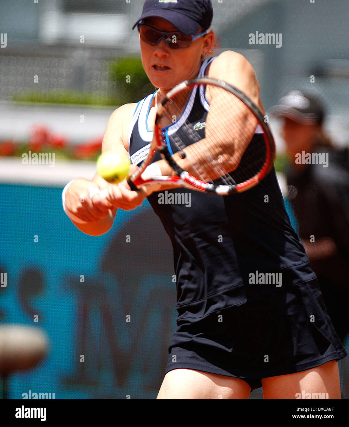 Samantha Stosur (AUS) in action against Venus Williams (USA) Stock Photo