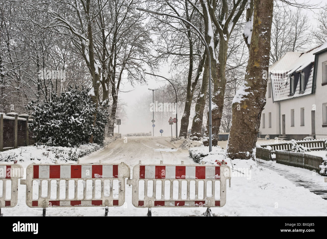 Wohnhochhaus weisser riese hi-res stock photography and images - Alamy