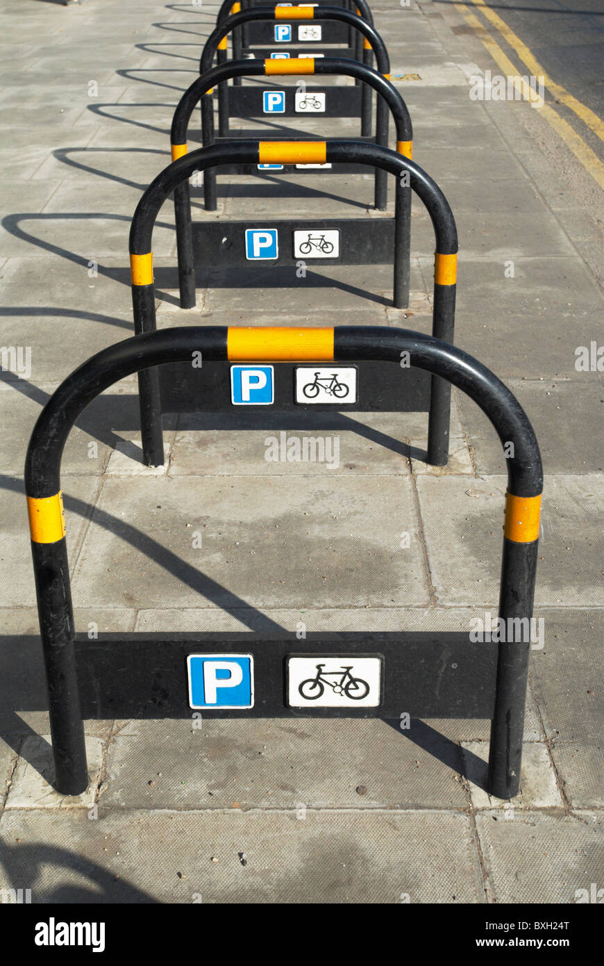 Cycling park detail hi-res stock photography and images - Alamy