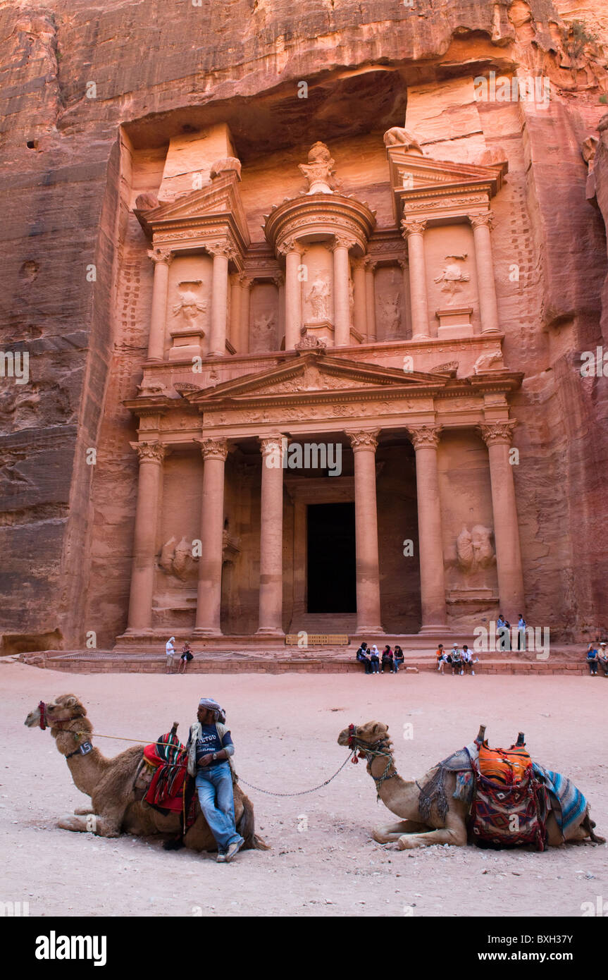 Petra jordan tourism hi-res stock photography and images - Alamy
