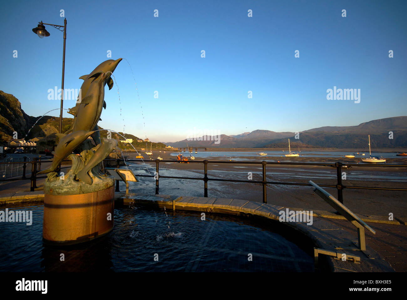 Barmouth Gwynedd Wales UK Afon Mawddach Harbour Harbor Esplanade Front ...