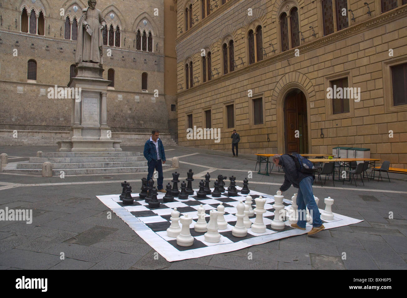 Chess Opening: Italian Game Stock Photo - Alamy