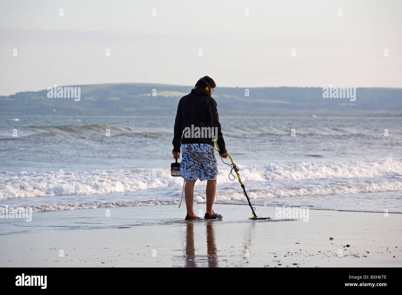 Metal detecting hires stock photography and images Alamy