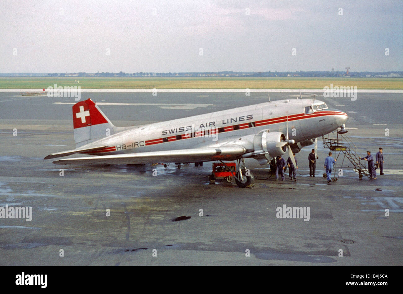 transport / transportation, aviation, airliner of the Swiss Air Lines, standing on airfield, technician during maintenance, Munich Airport, Germany, circa 1960, Additional-Rights-Clearences-Not Available Stock Photo