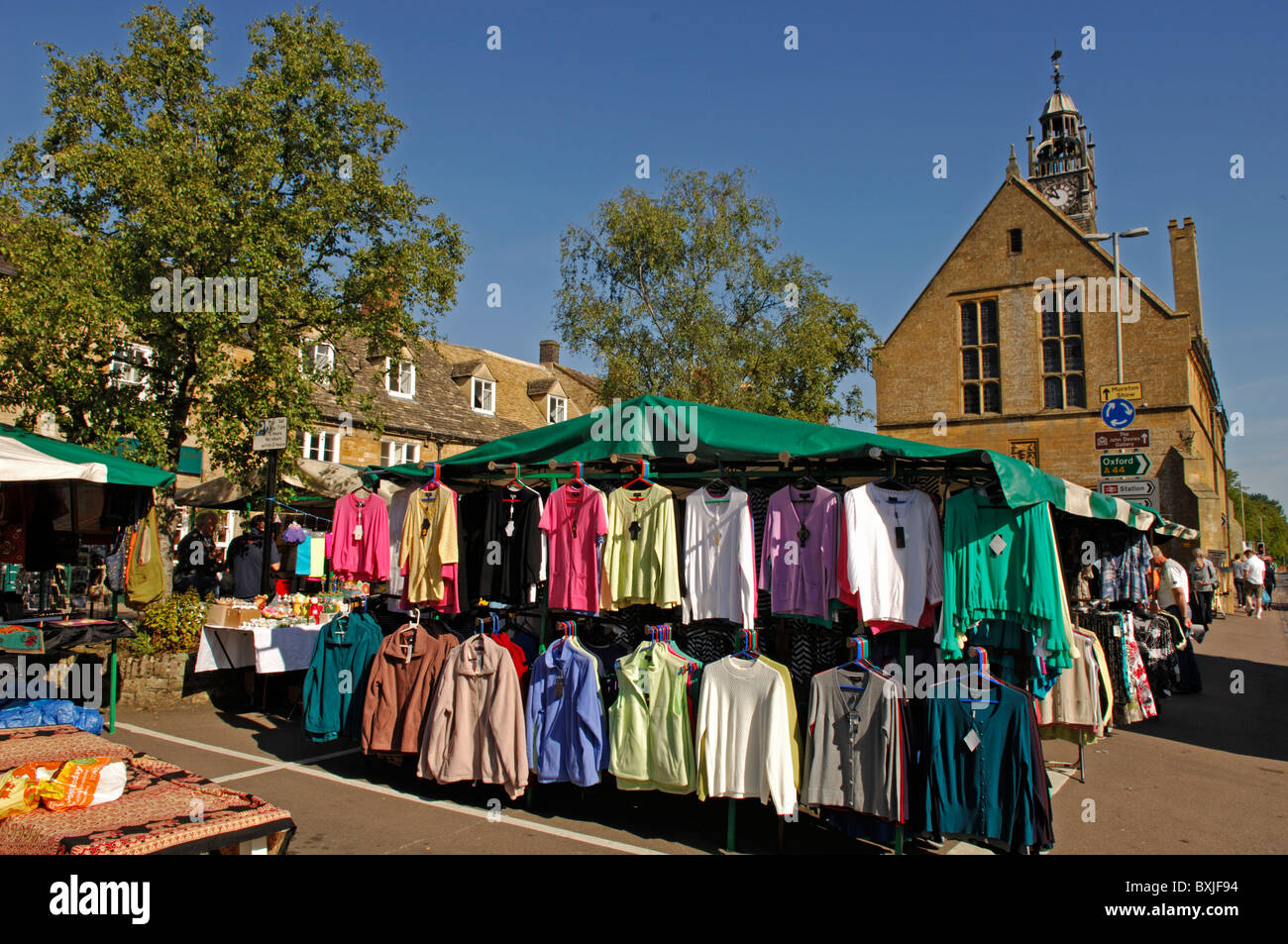 Market at Moreton in Marsh, Gloucestershire, England Stock Photo Alamy
