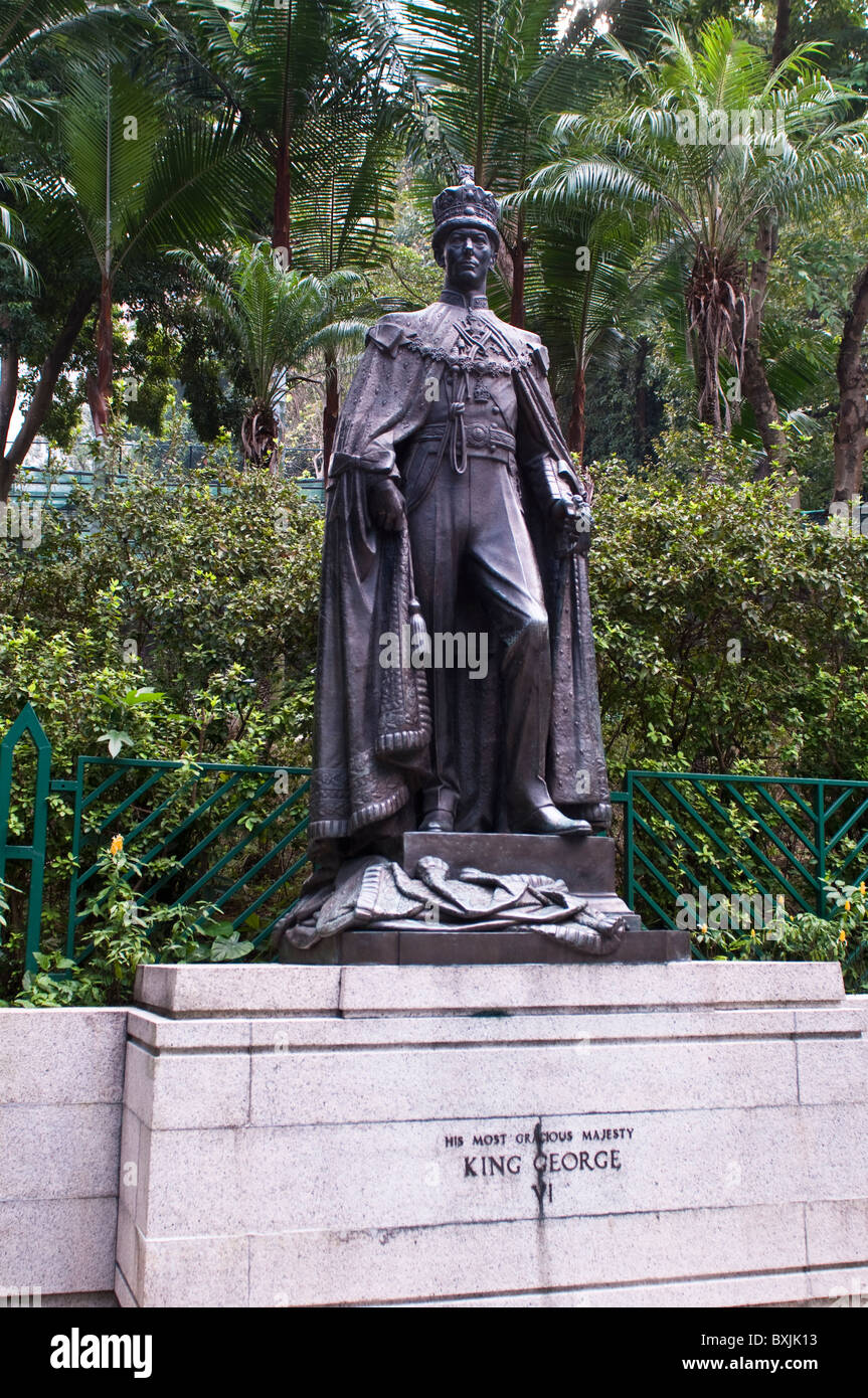 Statue king iv botanical gardens hires stock photography and images Alamy