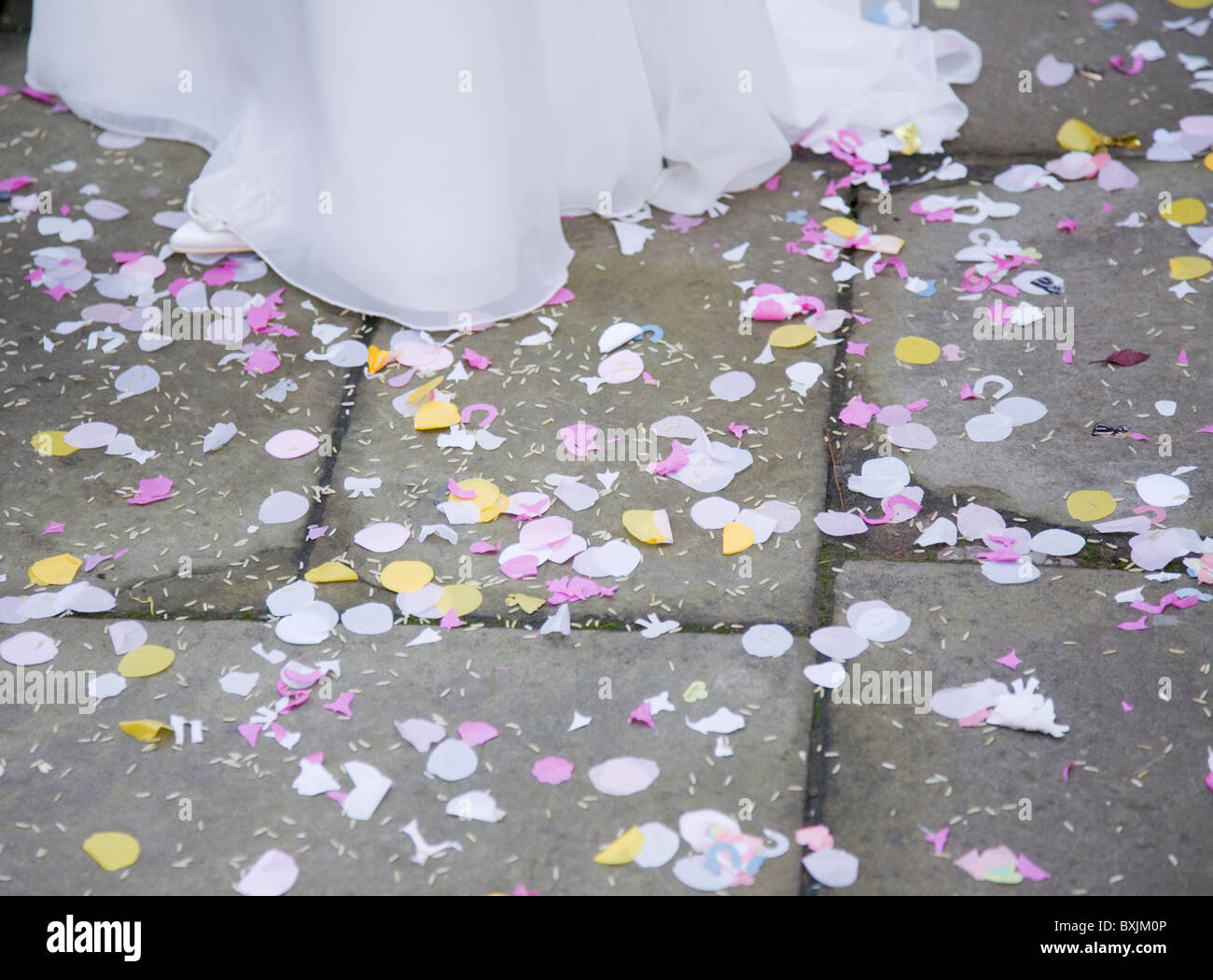 Confetti hires stock photography and images Alamy