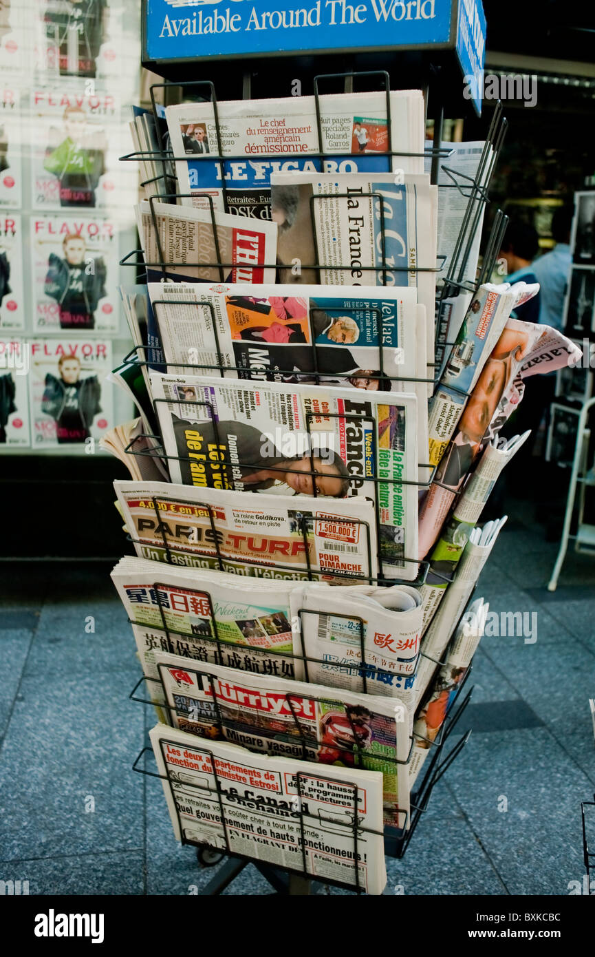 Paris, France, Newsstand Kiosk, French Newspapers, Champs-Elysees, Street Vendor, kiosque à journaux Stock Photo