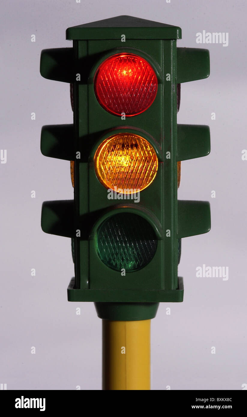 transport / transportation, road, traffic light displaying red and