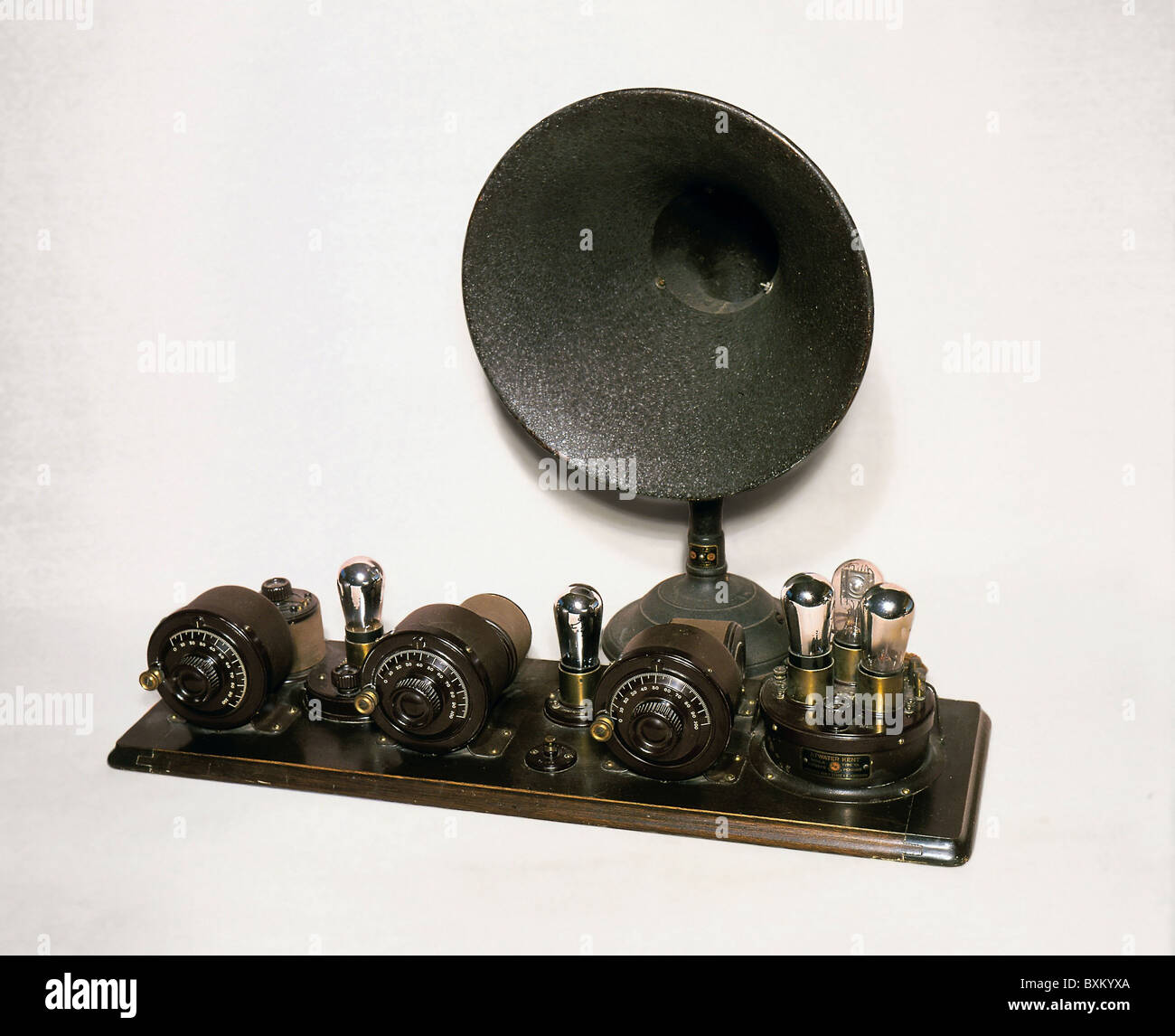 Atwater kent hi-res stock photography and images - Alamy Atwater kent hi-res stock photography and images - Alamy