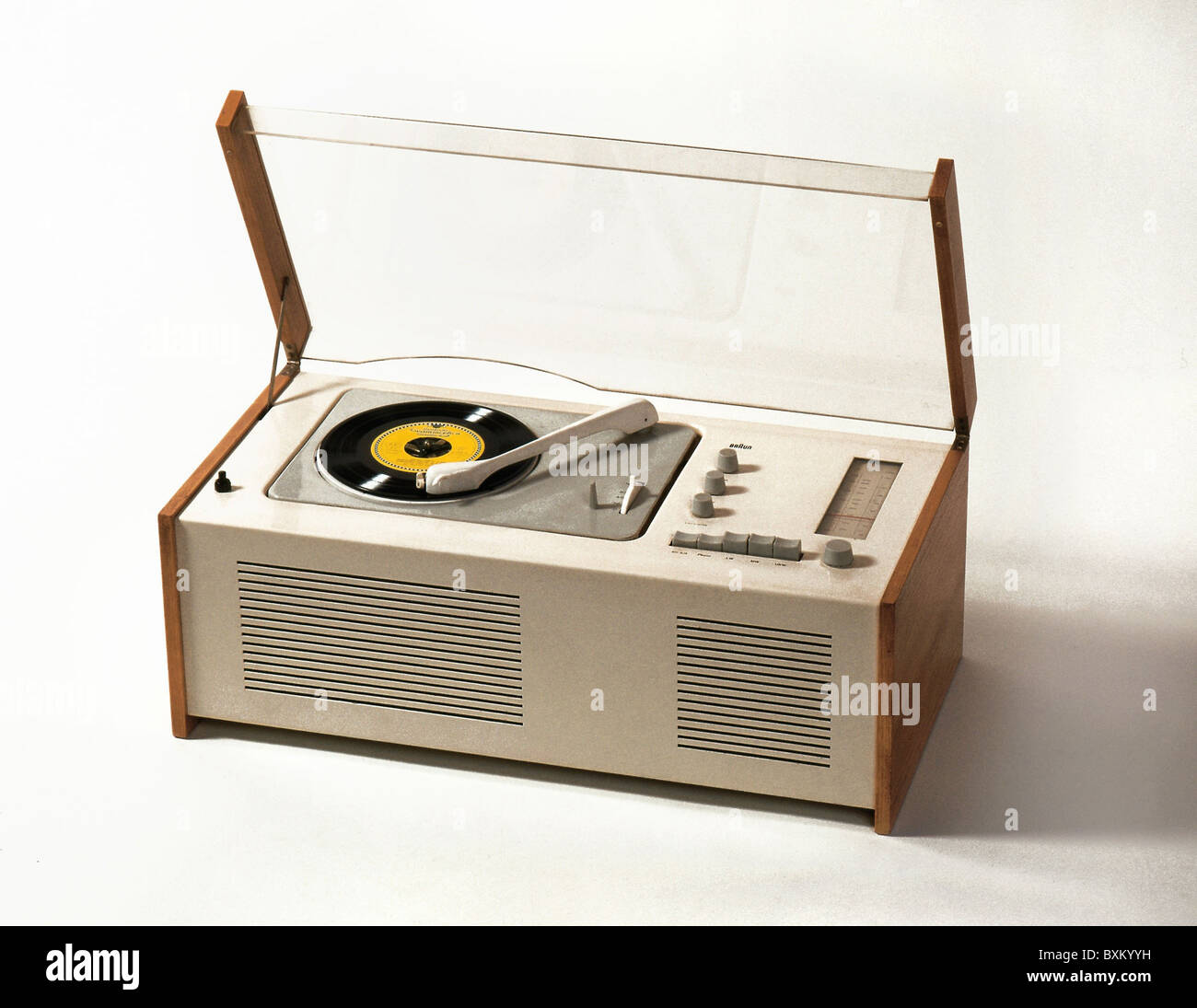 Record player 1950s hi-res stock photography and images - Alamy