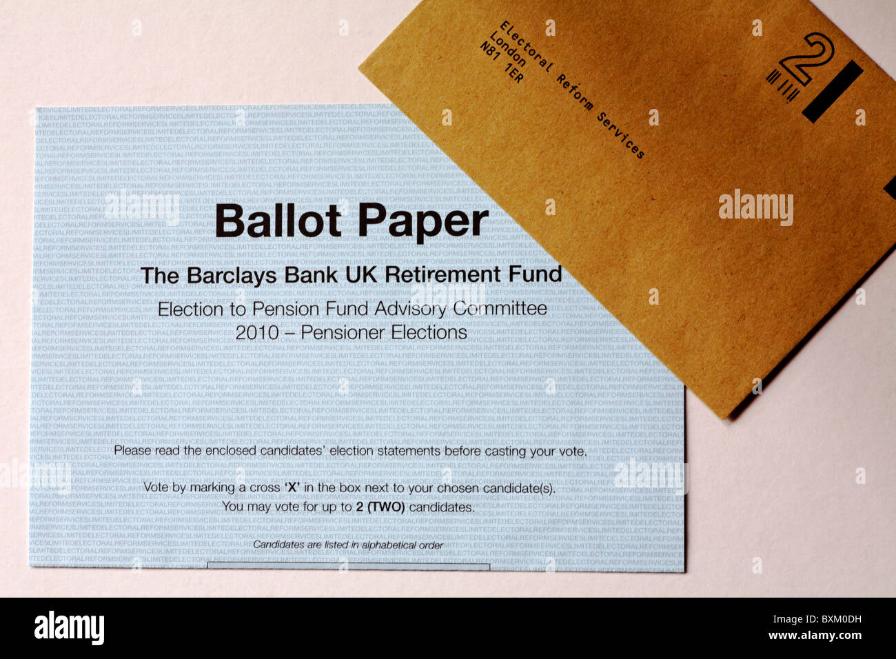 Ballot paper with returning envelope for the Barclays Bank UK Retirement Fund, election to pension Fund Advisory Committee 2010 - Pensioner Elections Stock Photo