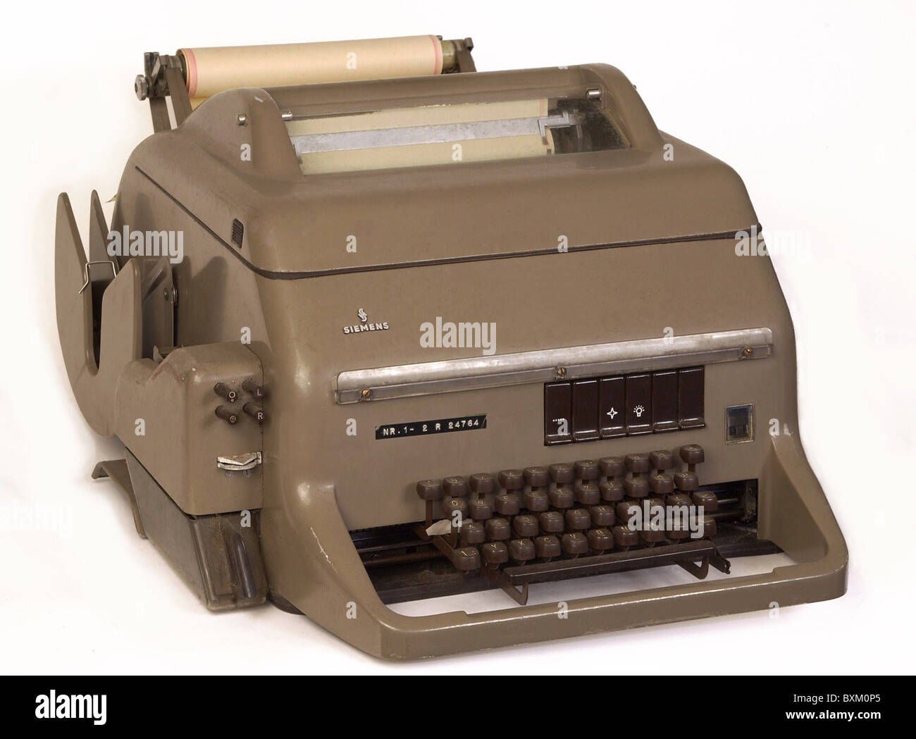 Typex machine hi-res stock photography and images - Alamy