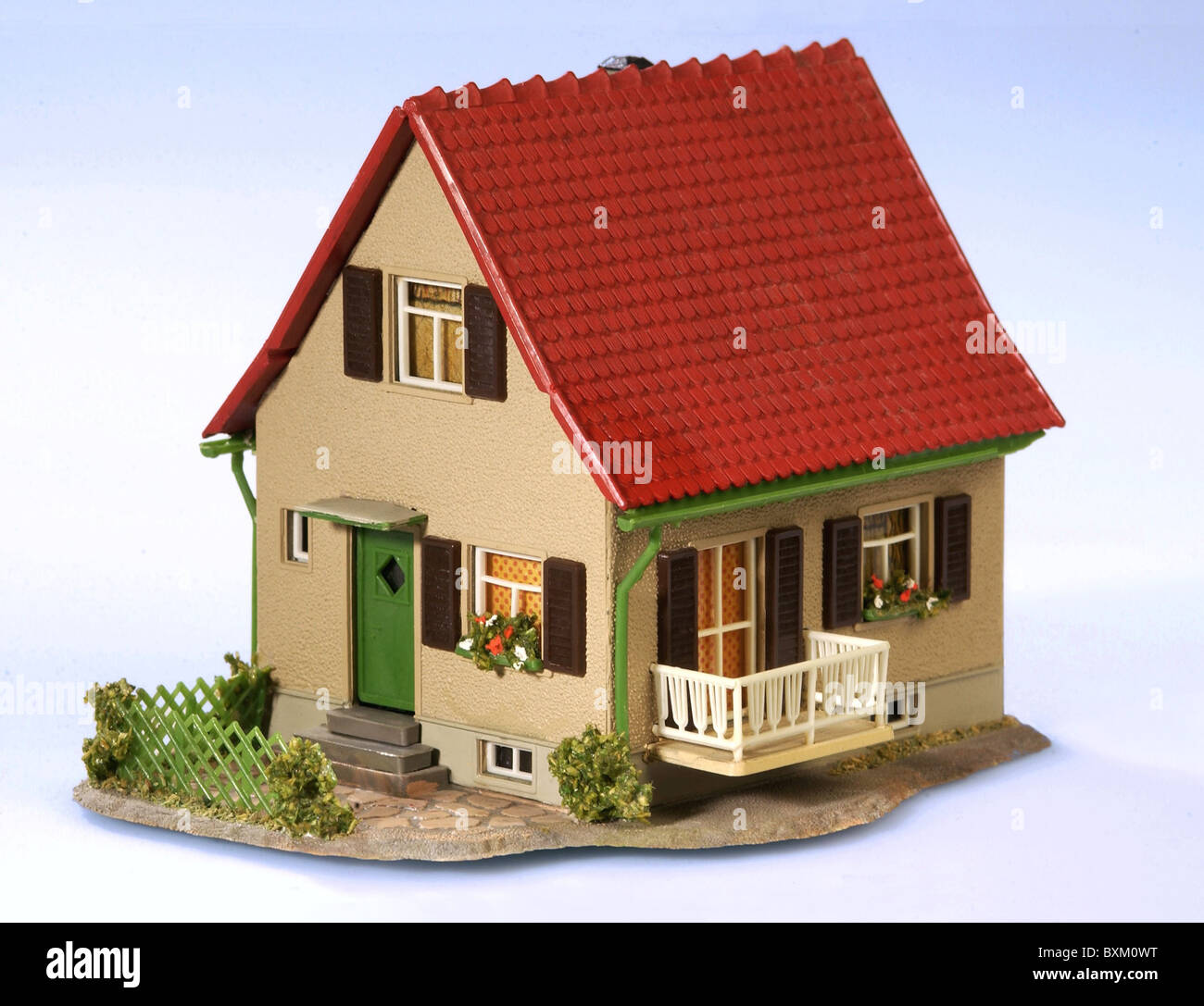 building industry, miniature of a detached house, Germany, 1950s, home, building society savings, homebuyer allowance, immovable, immovables, balcony, red, roof, 50s, 20th century, historic, historical, clipping, cut out, cut-out, cut-outs, Additional-Rights-Clearences-Not Available Stock Photo