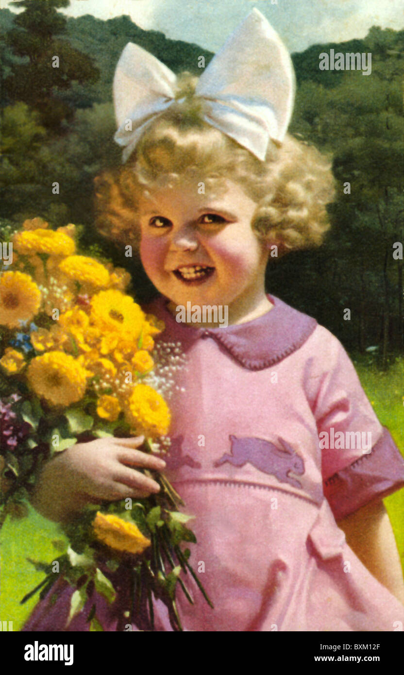 Girls plucking flowers hires stock photography and images Alamy